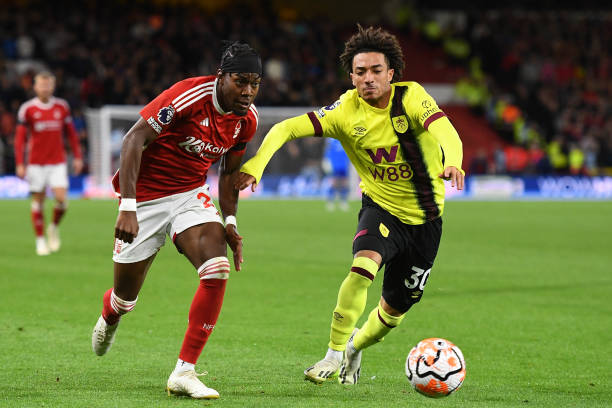 呈現出上升 呈現出上升